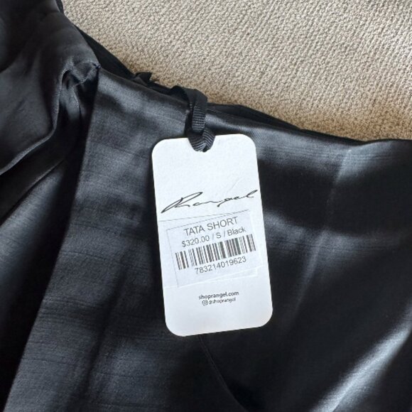 Tata Short - Picture 5 of 5